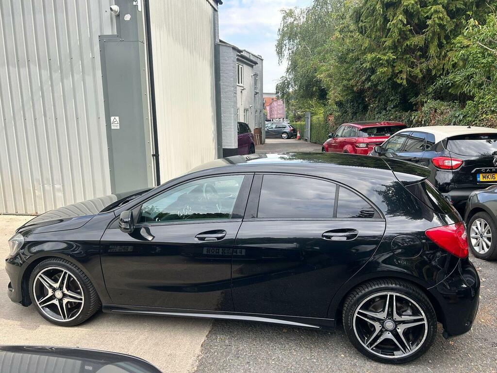 Mercedes-Benz A Class Hatchback 2.1 A220 Cdi Blueefficiency Amg Sport 7G Black #6