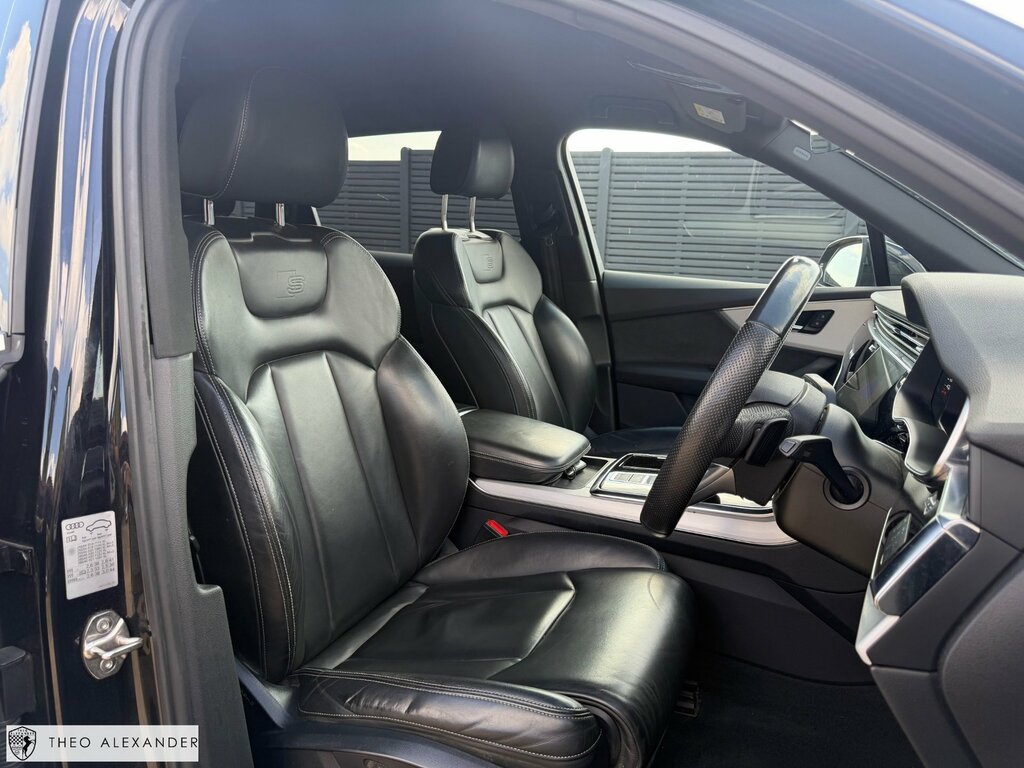 Audi Q7 Automatic Silver #10