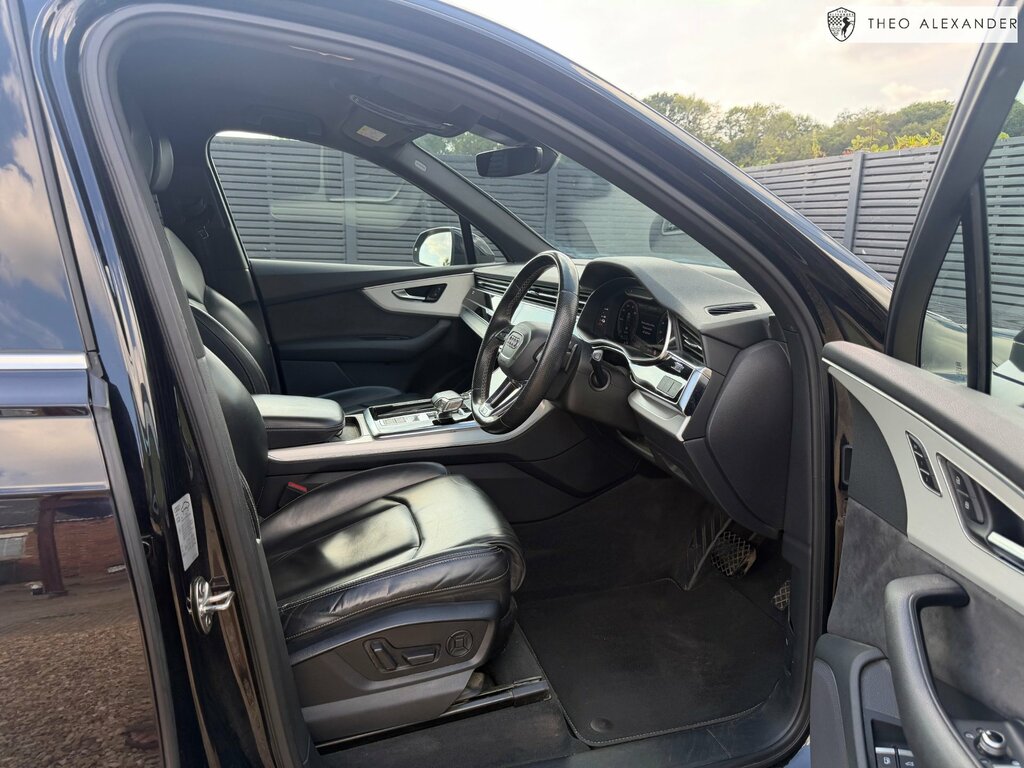 Audi Q7 Automatic Silver #9
