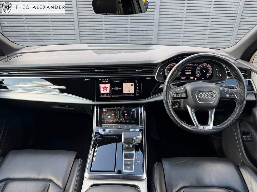 Audi Q7 Automatic Silver #12
