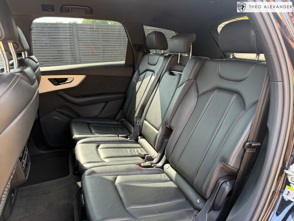 Audi Q7 Automatic Silver #16