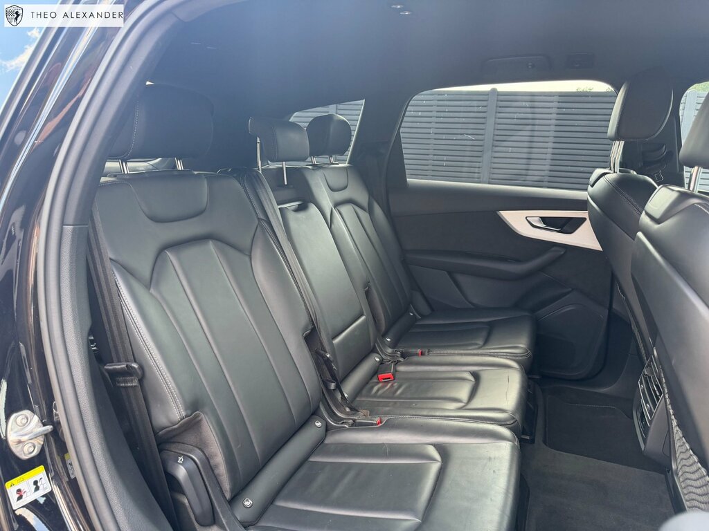Audi Q7 Automatic Silver #17