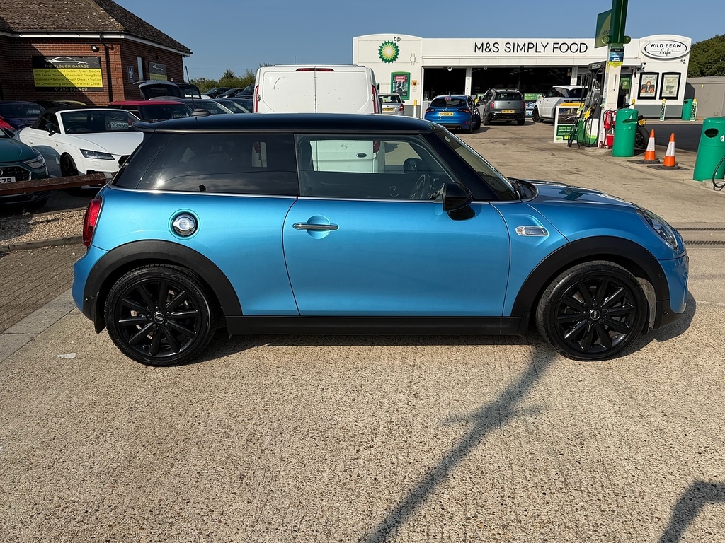 Mini Hatch Hatch Cooper S Exclusive Hatchback 1 HG68JKO Blue #5