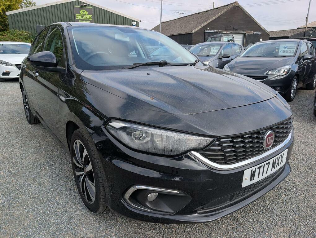 Fiat Tipo Hatchback 1.4 Mpi Lounge Euro 6 201717 Black #2