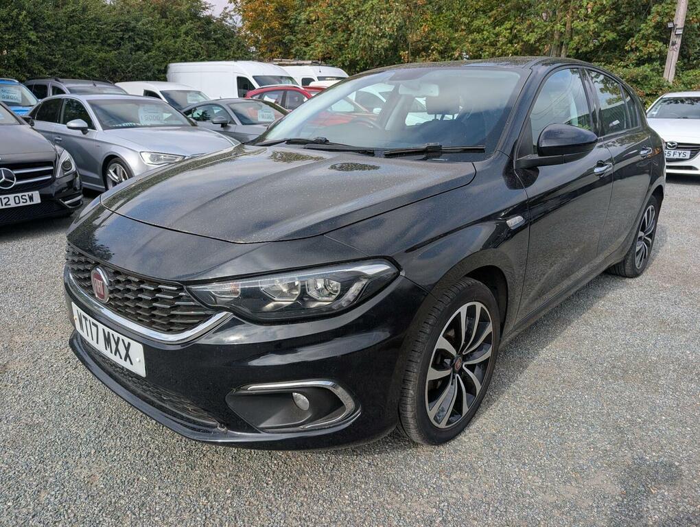 Fiat Tipo Hatchback 1.4 Mpi Lounge Euro 6 201717 Black