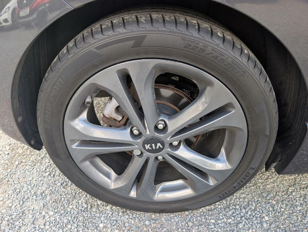 Kia Proceed Hatchback Silver #29