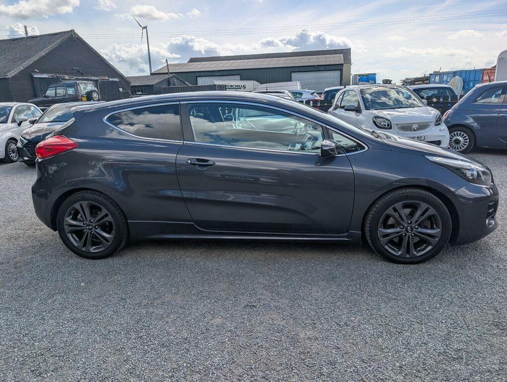 Kia Proceed Hatchback Silver #7