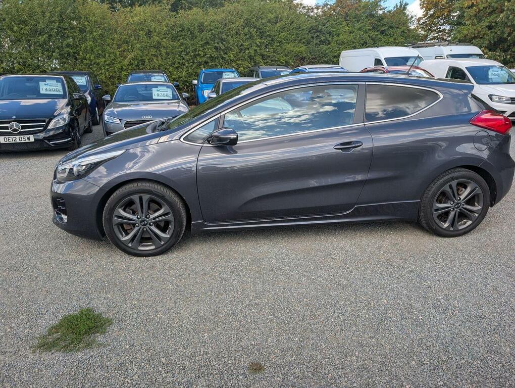 Kia Proceed Hatchback Silver #8