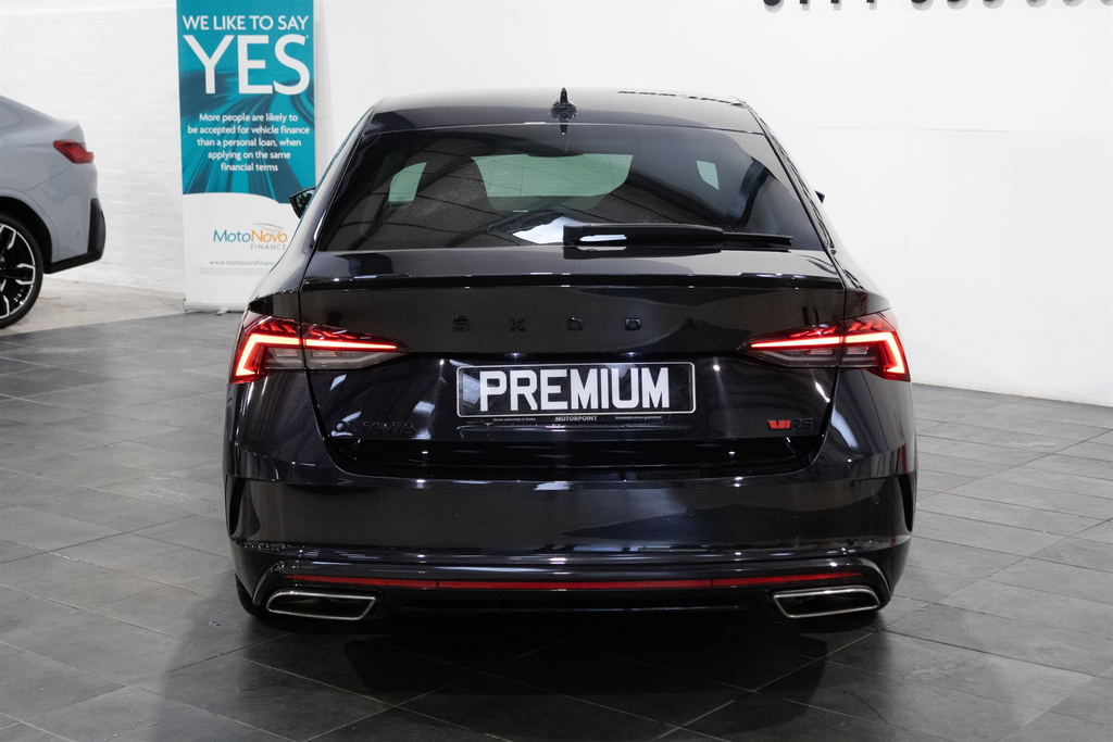 Skoda Octavia Vrs Tsi Black #6