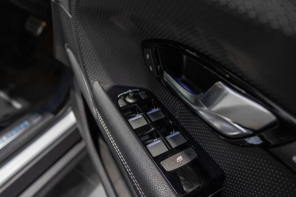 Land Rover Range Rover Evoque Black #28