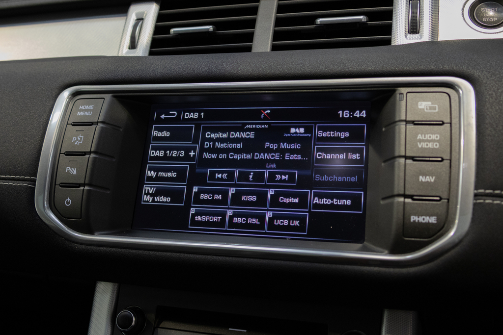 Land Rover Range Rover Evoque Black #15
