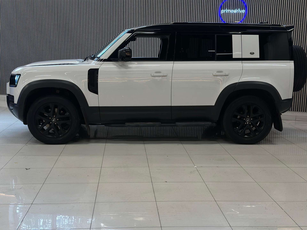 Land Rover Defender Hse D 4Wd White #6