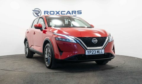 Nissan Qashqai Suv Red