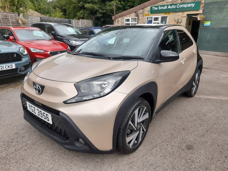 Toyota Aygo Vvt-i Edge Only Beige #2