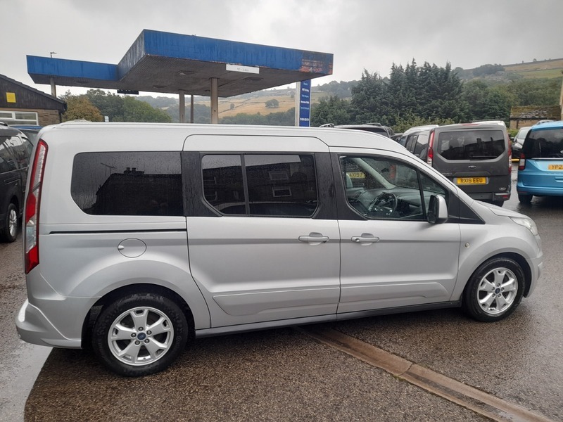 Ford Grand Tourneo Connect Grand Titanium 1.5Tdci Silver #4