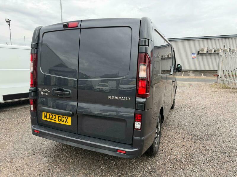 Renault Trafic Grey #8