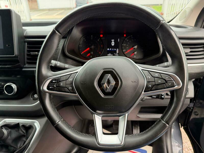 Renault Trafic Grey #17