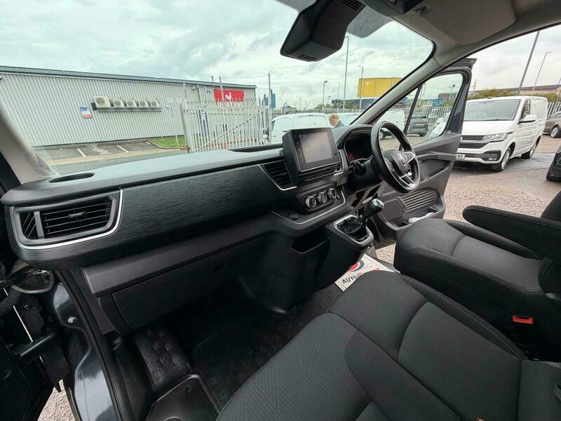 Renault Trafic Grey #25