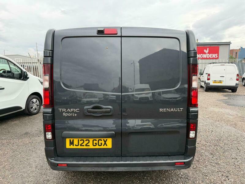 Renault Trafic Grey #10