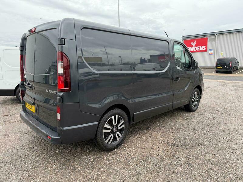 Renault Trafic Grey #9