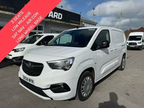 Vauxhall Combo 1.5 Combo 2300 DV24MYK White