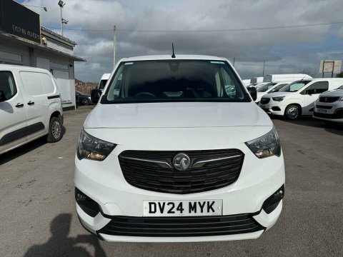 Vauxhall Combo 1.5 Combo 2300 DV24MYK White #2