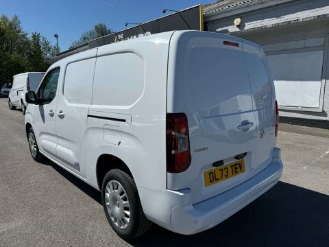 Vauxhall Combo 1.5 Combo 2300 DL73TEV White #5