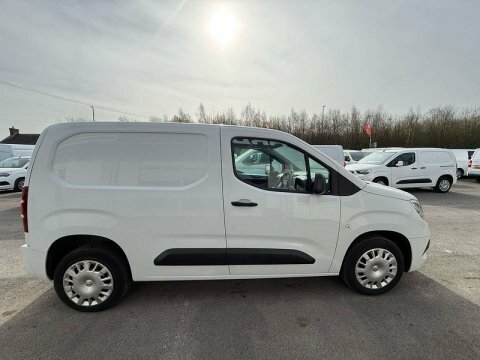 Vauxhall Combo 1.5 Combo 2300 DV72BJZ #4