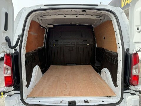 Vauxhall Combo #12
