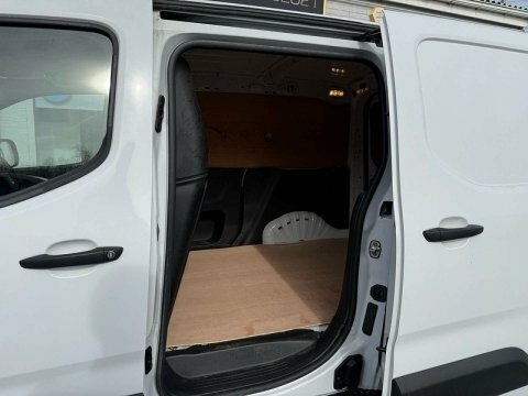 Vauxhall Combo #11