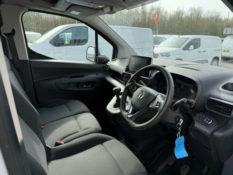 Vauxhall Combo #13