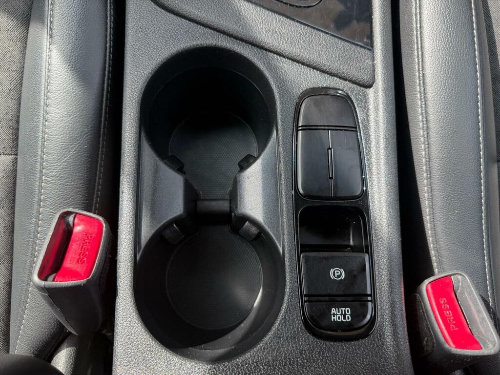 Kia Niro 4 Black #28