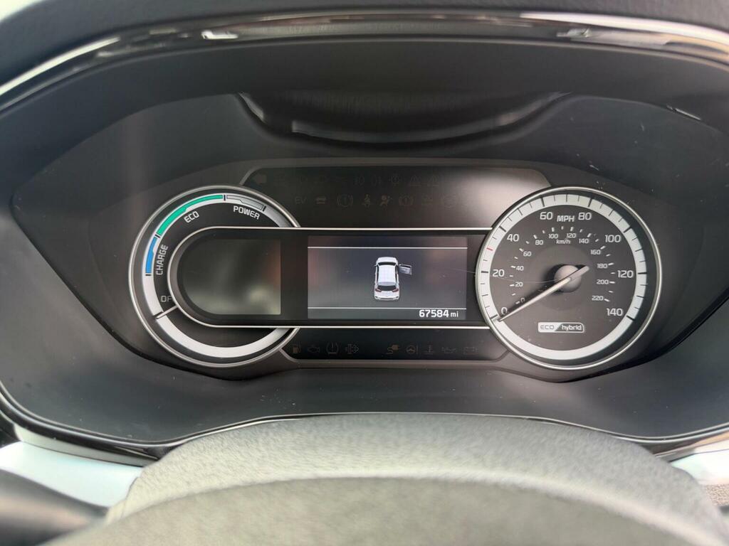 Kia Niro 4 Black #30