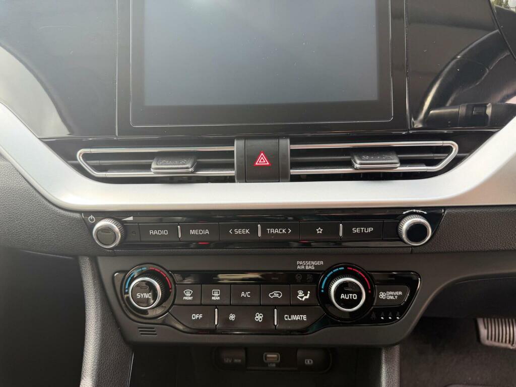 Kia Niro 4 Black #29