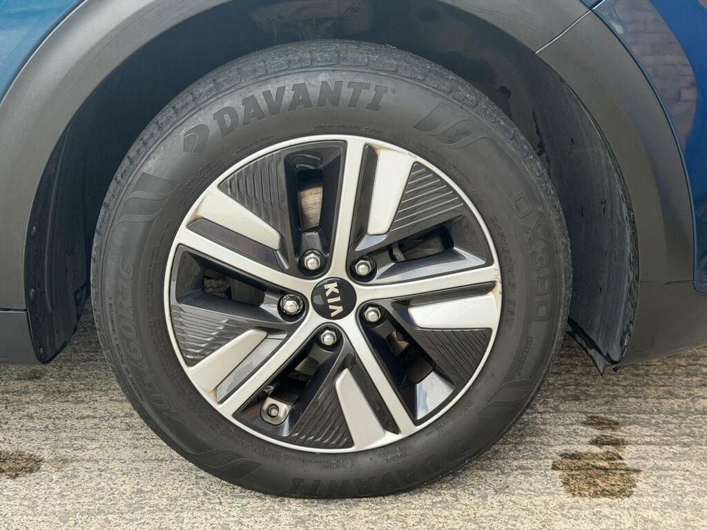 Kia Niro 4 Black #34