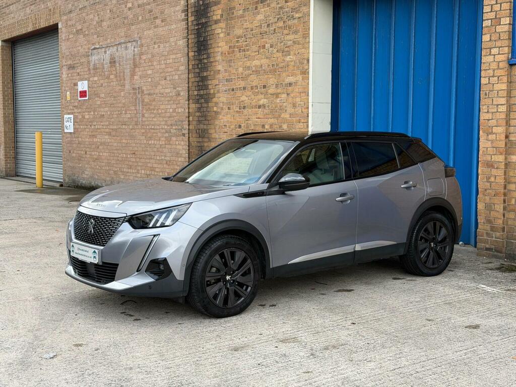 Peugeot e-2008 Automatic White #40