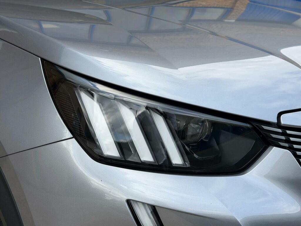 Peugeot e-2008 Automatic White #10