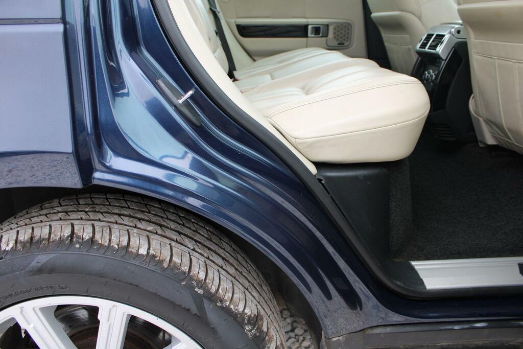 Land Rover Range Rover  White #39