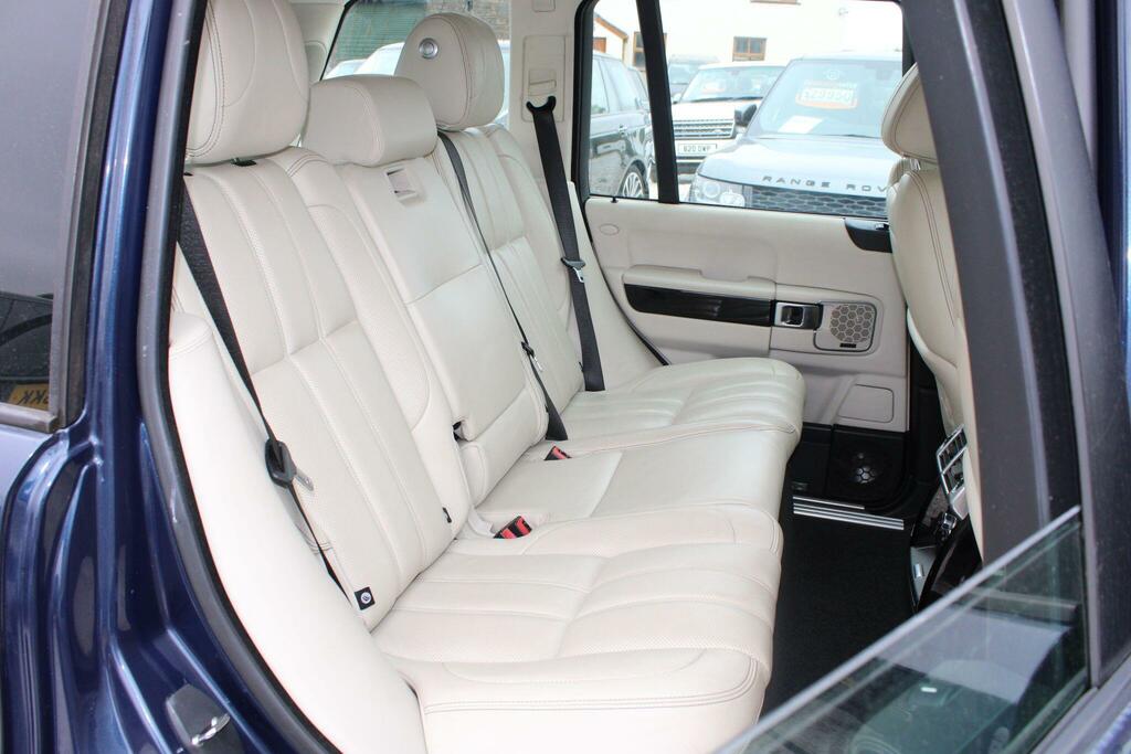 Land Rover Range Rover  White #15