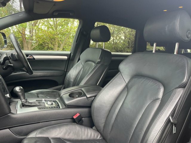 Audi Q7  Silver #2