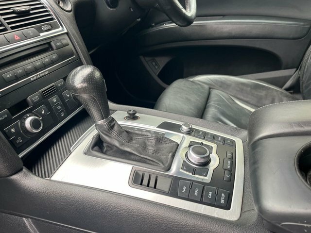 Audi Q7  Silver #16
