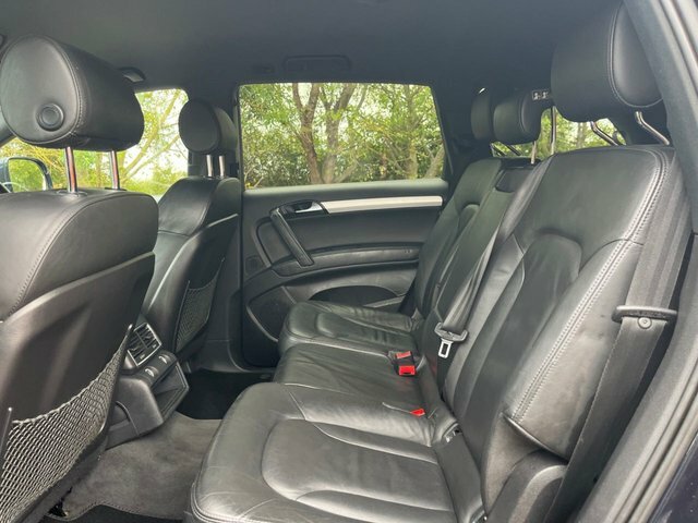Audi Q7  Silver #15