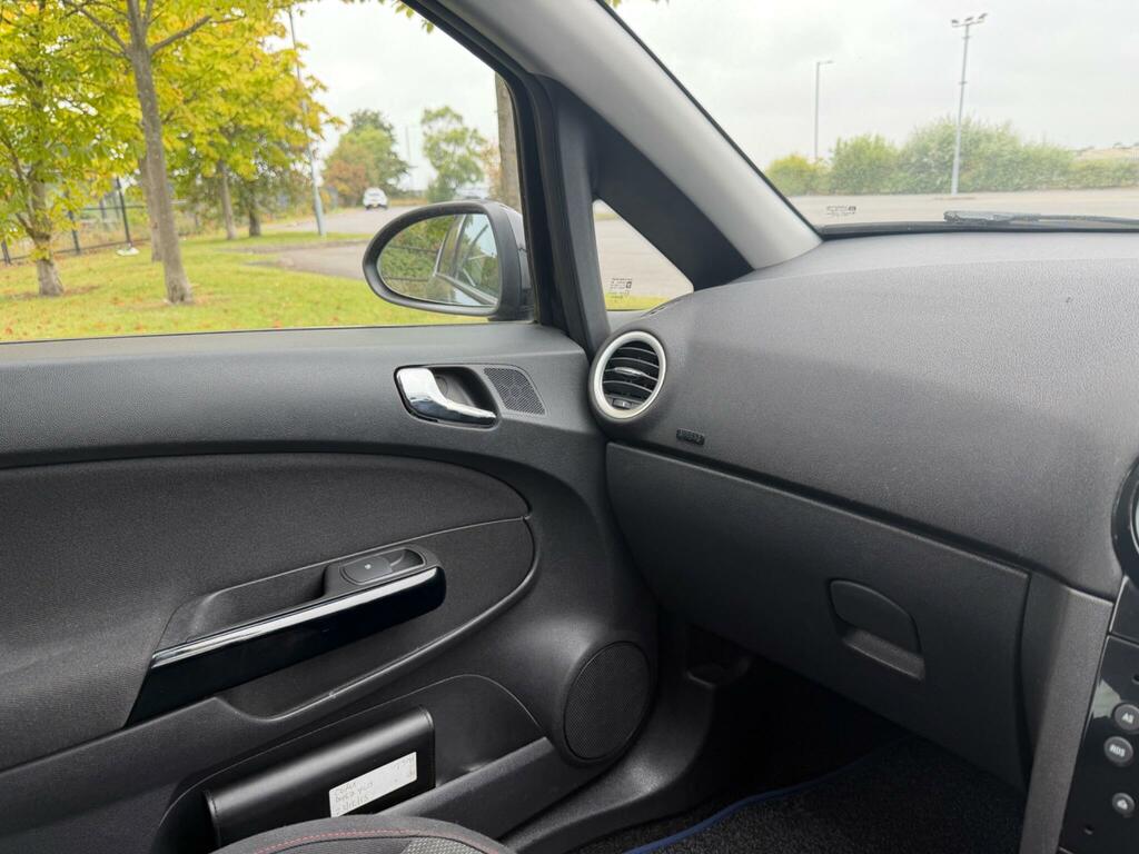 Vauxhall Corsa 1.4 16V Sri Euro 5 Black #9