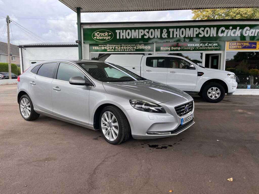 Volvo V40 Hatchback 2.0 D4 Se Lux Nav Euro 6 Ss 2015 Silver #2