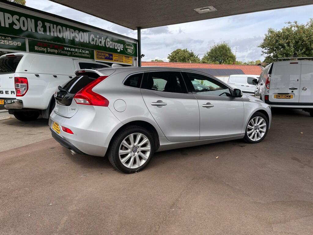 Volvo V40 Hatchback 2.0 D4 Se Lux Nav Euro 6 Ss 2015 Silver #6