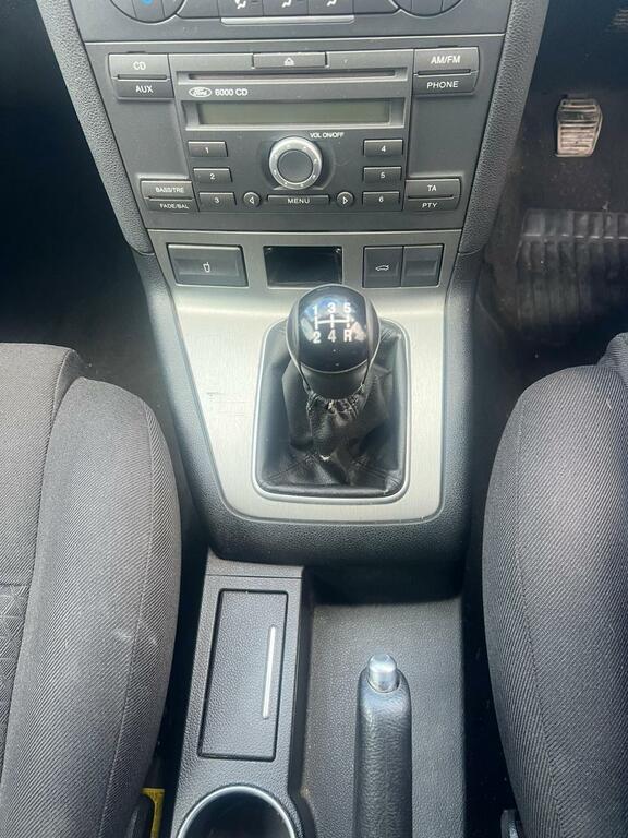 Ford Mondeo Hatchback Blue #11