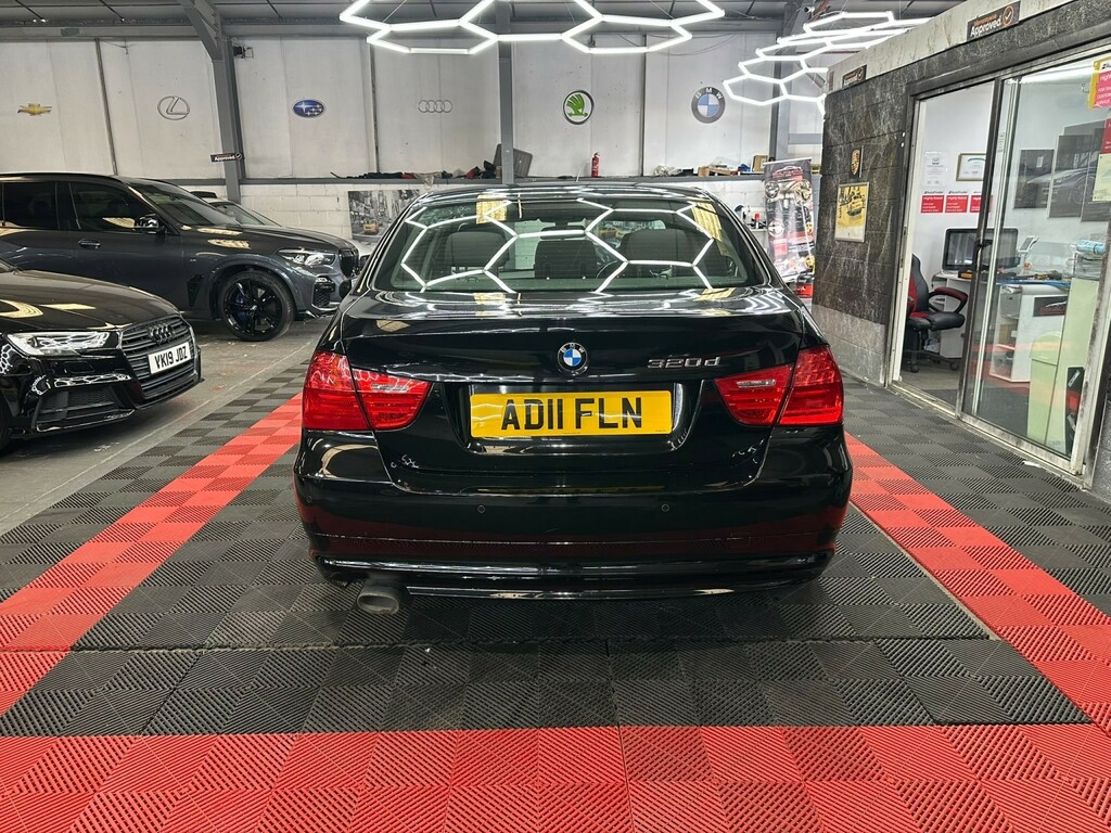 BMW 3 Series Saloon 2.0 320D Efficient Dynamics 201111 AD11FLN Black #6