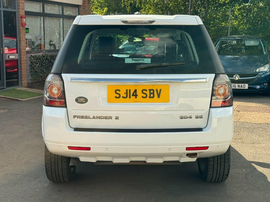 Land Rover Freelander 2 2.2L Se Tech White #5