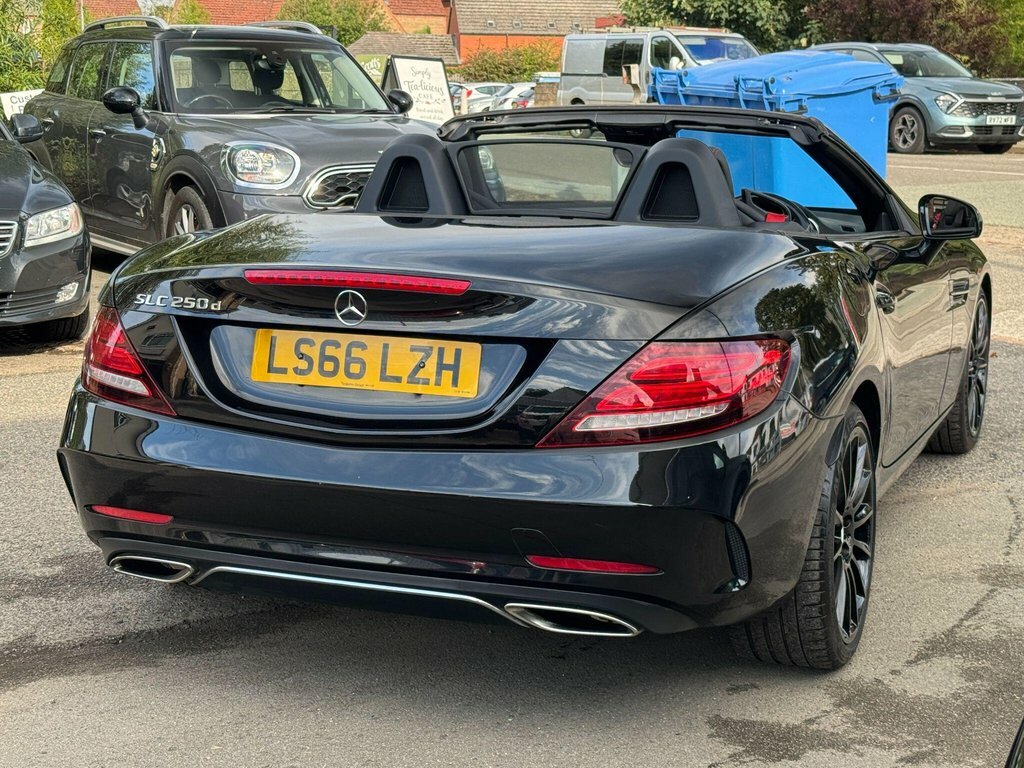 Mercedes-Benz SLC 2.1L Amg Line Black #4