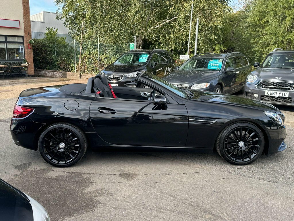 Mercedes-Benz SLC 2.1L Amg Line Black #3